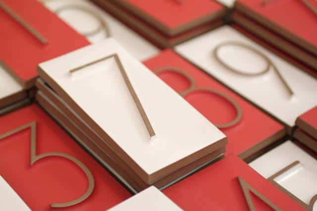 Heath House Numbers - Neutra Font Heath House Numbers - Neutra Font
