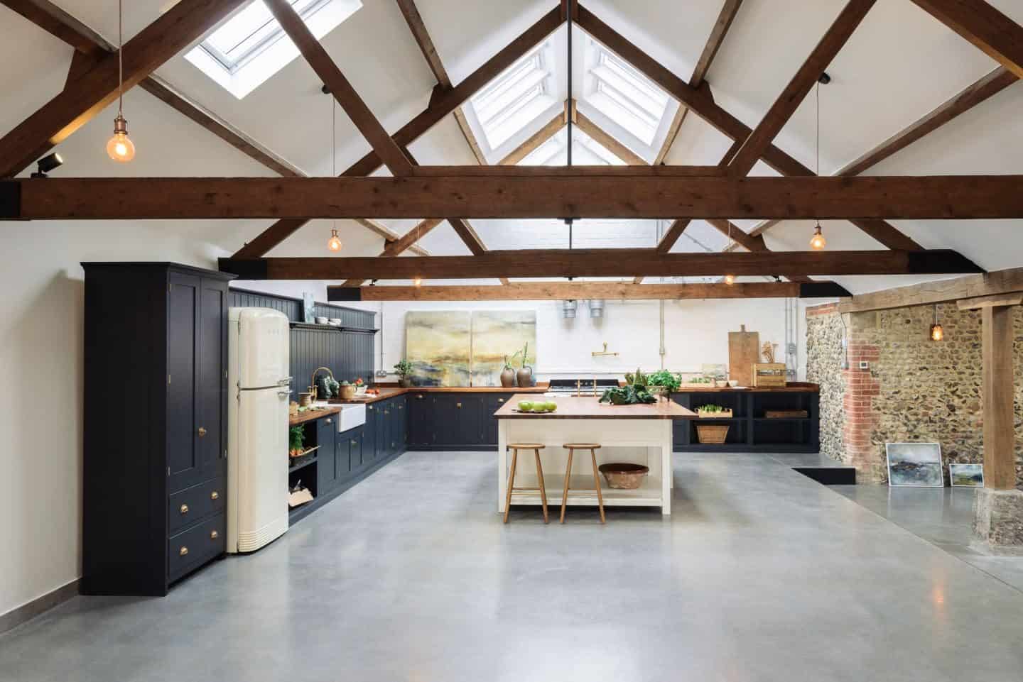The Real Shaker Kitchen by deVOL